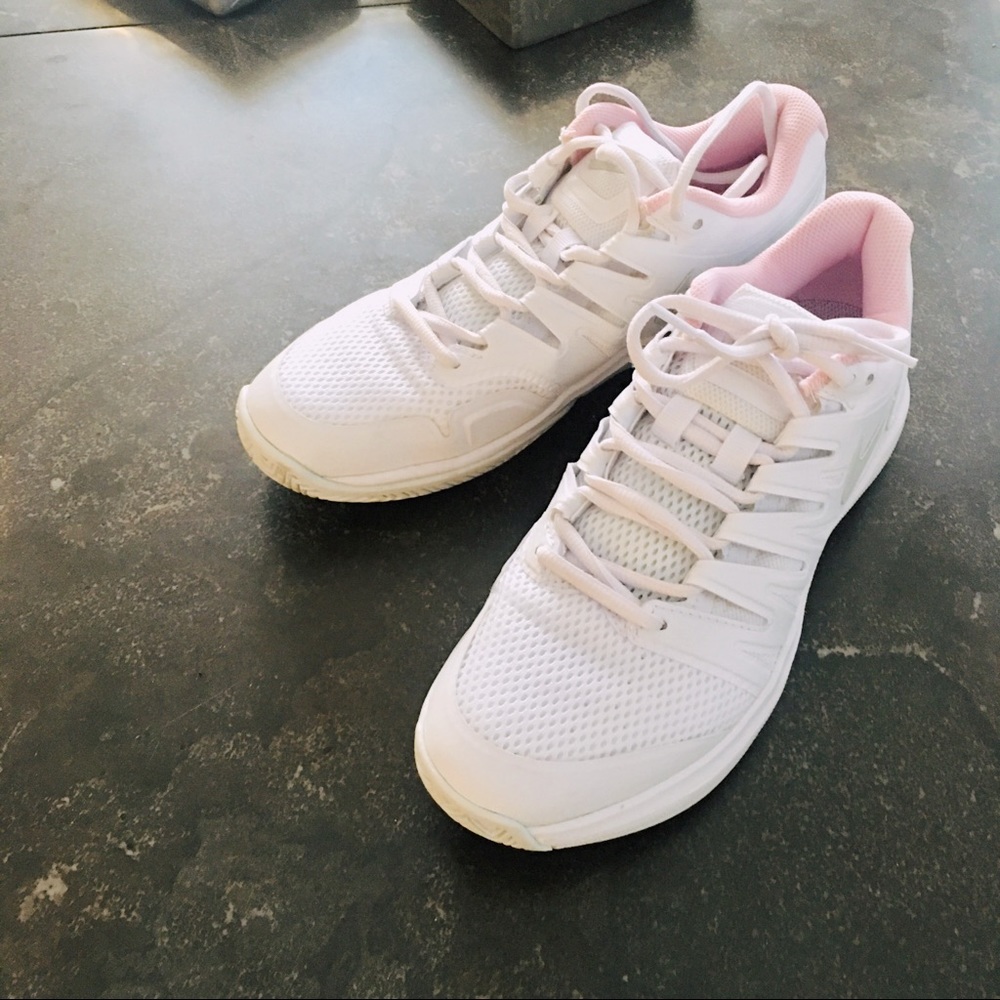 Nike Women’s Air Zoom Prestige Tennis Shoes Size 9